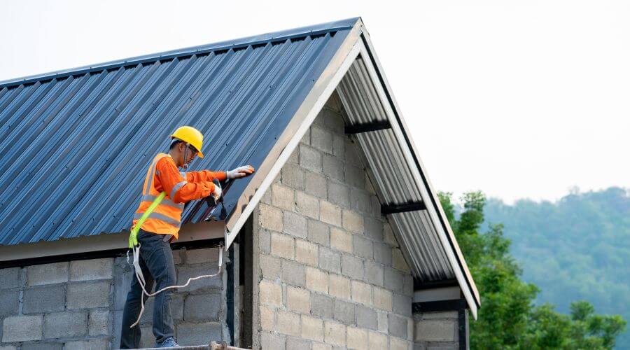Expert Emergency Roof Repairs services in Centerbrook, CT